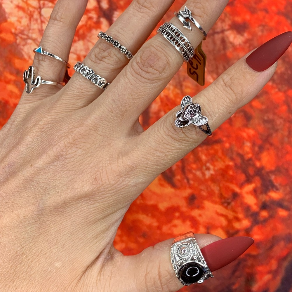 3/$10 NEW Boho Style Rings & MIDI Rings Design Mix / silver tone Bundle NWOT - Picture 3 of 7